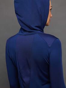 Activina 纯色连帽套头衫休闲长袖卫衣长袖运动上衣健身上衣长袖UPF防晒衫女款蓝色运动卫衣蓝色活力上衣 - 藏蓝色 - 查看 4