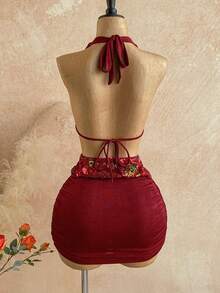 Soleia Vestido mini con escote en V con atar, cuello halter, parches de lentejuelas, espalda descubierta y cintura con atar, color rojo vino, estilo bohemio, para vacaciones, vintage, playa, crucero - Burdeos - Ver 2