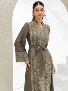 Al Najma 新款優雅珠飾刺繡拼接收腰洋裝，高端正式派對節日穿搭 - 棕色 - 查看 7