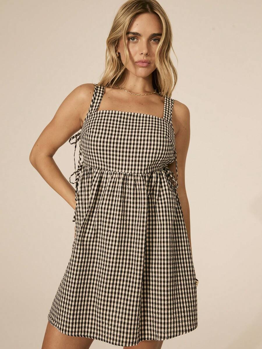 Aralina 女士格子方领系带娃娃裙夏季迷你连衣裙可爱情人节派对假日度假装扮Y2K斯德哥尔摩风格 - 黑與白 - 查看 1