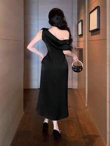 DAZY Women's Solid Color Minimalist Daily One-Shoulder Long Dress - Black - View 4
