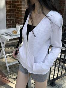 DAZY 女士休闲V领轻薄连帽夹克卫衣，时尚设计，适合春夏穿着 - 白色 - 查看 5