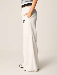 MISSGUIDED Graphic Wide Leg Sweatpants For Casual Loungewear With Letter Print And Elastic Waistband Comfort Pants - Cream - View 6