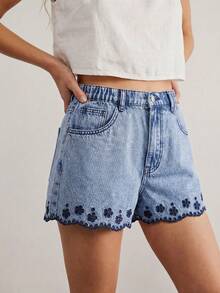 Teen Girls' Summer Casual Distressed Pocket Hollow Out Embroidery Denim Shorts - Medium Wash - View 6