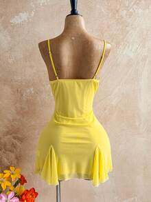 Soleia 女士性感纯色蕾丝拼接吊带迷你连衣裙 - 淡黃色 - 查看 2