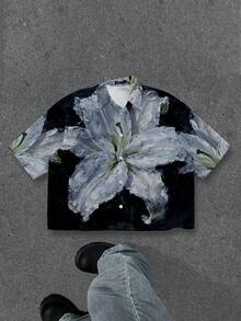 Manfinity Roghcode 大码宽松短款街头风仿油画3D花卉印花短袖衬衫，适合夏季穿着 - 黑色 - 查看 5