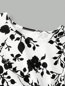 Ellevyn Women's Casual All-Over Print Round Neck Sleeveless Dress - Black and White - View 4