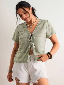 Freevana Blusa casual da donna taglie forti con maniche corte, arricciatura sul davanti e laccio frontale, in colore unito - Verde - Visualizzare 3