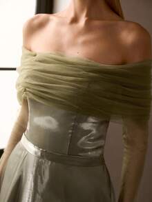 MOTF PREMIUM Đầm maxi dự tiệc thanh lịch dành cho nữ, hở vai với đường viền cổ xếp nếp và dây buộc điều chỉnh phía sau, chân váy chữ A rộng rãi dài đến sàn, chất liệu bóng mượt, ôm sát cơ thể, thích hợp cho các sự kiện buổi tối và lễ kỷ niệm trang trọng, trang phục mùa xuân hè. - Màu xanh Ô liu - Xem 3