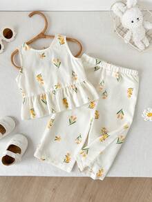 Cozy Pixies Conjunto de 2 piezas de top sin mangas con volantes y estampado floral y pantalones de cintura elástica para bebé niña - Ropa de playa bohemia para bebé niña - Ropa de resort para bebé niña - Conjunto de verano para niña pequeña con diseño de colibrí - Albaricoque - Ver 3
