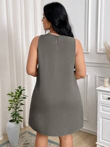 SHEIN LUNE 大码女式纯色无袖蕾丝拼接连衣裙 - 灰色 - 查看 2