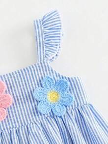 SHEIN 女婴方领荷叶边条纹休闲褶皱连衣裙 - 藍白色 - 查看 8