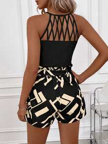 SHEIN Clasi Bộ đồ hai mảnh màu vàng họa tiết hình học khoét rỗng dành cho nữ, áo hai dây và quần short có túi, áo liền quần màu đen cho nữ, bộ đồ hai mảnh mùa hè cho nữ, trang phục hai mảnh cho nữ. - Màu Khaki - Xem 2