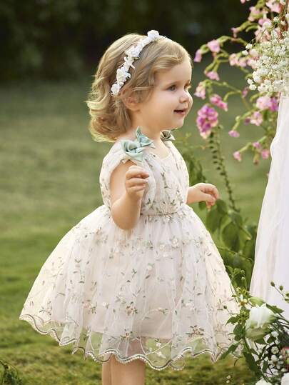 SHEIN Babygirl Elegant & Cute Floral Embroidered Mesh Bow Decor Dress
