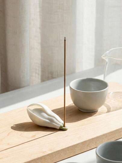 Madebyblanc Tea Ceremony Handcrafted Ceramic Magnolia Ornament With Hole, Tea Pet Incense Holder Pendant, Zen Tea Table Decoration, Creative Home Decor For Living Room Or Study, Handmade Fired Artwork [Multiple Colors]