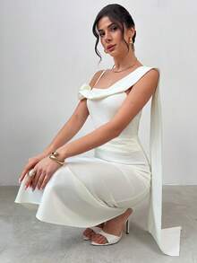 Firerie 女士优雅、精致、浪漫、端庄、奢华、迷人的派对/活动/婚礼/周年纪念/生日/度假礼服，采用深V领设计，垂褶褶裥，3D立体花卉装饰，光泽缎面面料，美人鱼廓形，白色 - 白色 - 查看 4