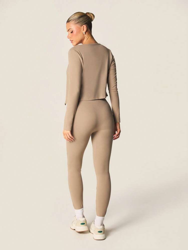 MISSGUIDED Dreiteiliges geripptes Strick-Loungewear-Set mit Langarm-Cardigan, Crop-Top und High-Waist-Leggings für bequemen Lässig-Stil