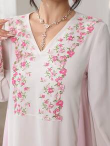 Al Najma V领刺绣花卉蕾丝拼接撞色长袖喇叭裙摆时尚优雅派对花卉连衣裙 - 彩色 - 查看 3