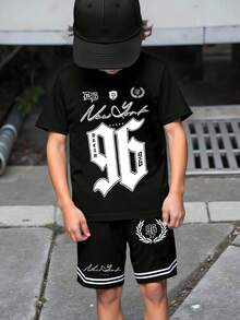 Ensemble tee-shirt et short pour garçons pré-adolescents, style décontracté et créatif pour le printemps et l'été. Design rafraîchissant avec numéro 96, pentagramme, rayures et slogans. Confortable pour le port quotidien, idéal pour les saisons printemps, été et automne. - Multicolore - Voir 7