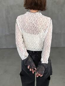 FRIFUL Kaos Pullover Wanita Lengan Panjang Kerah Tinggi dengan Manset Pas, Blok Warna, dan Hiasan Hem Bergelombang - Putih - View 4