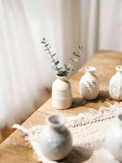 Madebyblanc 1pc Exquisite Ceramic Vase, Creative Home Decor Craft, Versatile As Aromatherapy Holder & Mini Vase For Floral Arrangements/Hydroponics, Ideal For Living Room, Entryway, Bedroom Vanity & Office Desktop, Perfect Elegant Gift