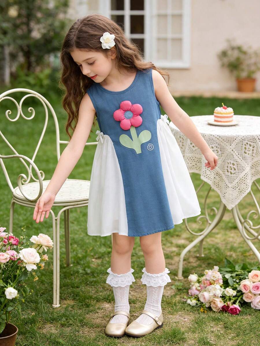 SHEIN Elladie kids 小女孩可爱甜美3D立体花朵无袖连衣裙，3D立体剪裁设计休闲连衣裙，适合花园、日常玩耍或上学穿着。 - 藍色 - 查看 1