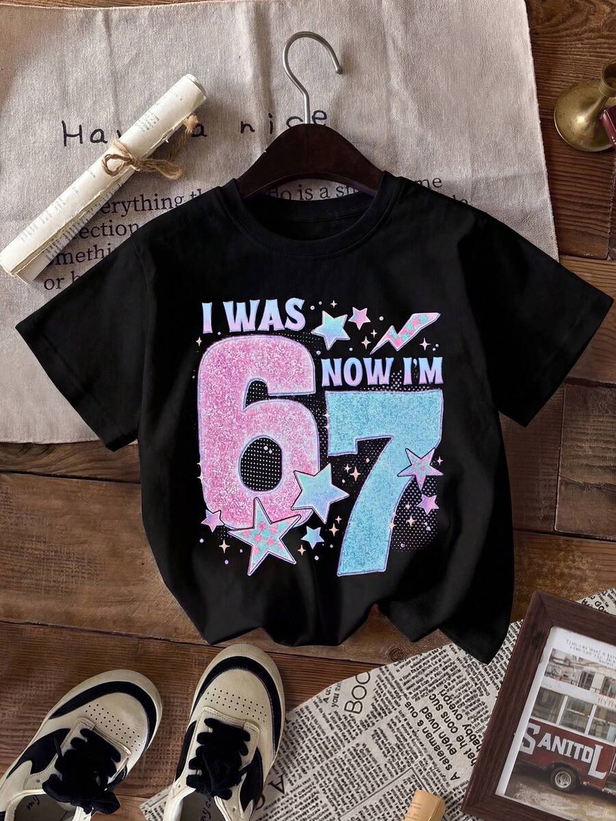 SHEIN Camiseta de manga corta con cuello redondo de estilo deportivo universitario con gráfico de letras y números, adecuada para verano, básicos, estilo deportivo sin esfuerzo, edición cómoda, camiseta con letras, casual cómoda, azul y blanco, camiseta de otoño, minimalista chic, prendas atemporales para niña preadolescente - Multicolor - Ver 1