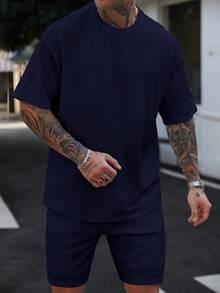 Manfinity CasualCool Men's Textured Fabric Short Sleeve T-Shirt And Asymmetric Pocket Shorts Set - Navy Blue - View 4