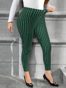 SHEIN Clasi Quần skinny kẻ sọc trang trí cúc dành cho nữ cỡ lớn, phù hợp cho công sở và đi làm. - Màu xanh lá cây đậm - Xem 5