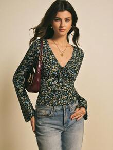 Poéselle Women's Casual Ditsy Floral Flare Sleeve T-Shirt - Blue - View 2