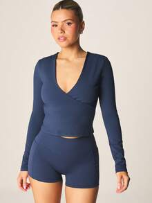 MISSGUIDED Áo croptop tay dài hai lớp cổ chữ V xẻ sâu. - Màu xanh lam - Xem 5