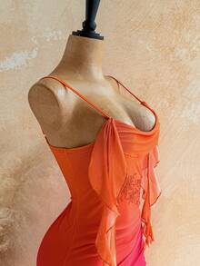 Soleia 女士日落渐变橙色水钻花卉网纱荷叶边连衣裙，适合海滩、邮轮、城市度假、音乐节、波西米亚风、海滩度假村、海岛度假村、海滩假日、音乐节等场合，四季皆宜，日常通勤也适用。 - 亮橙色 - 查看 14