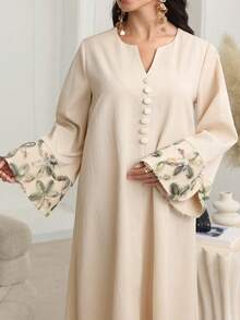 Al Najma فستان أنيق بأكمام طويلة وطبعات زهور على شبكة قماش، بأسلوب عربي أنيق، مقاسات كبيرة للنساء، موسم الخريف/الشتاء، بلون المشمش - لون مشمشي - مشاهدة 1