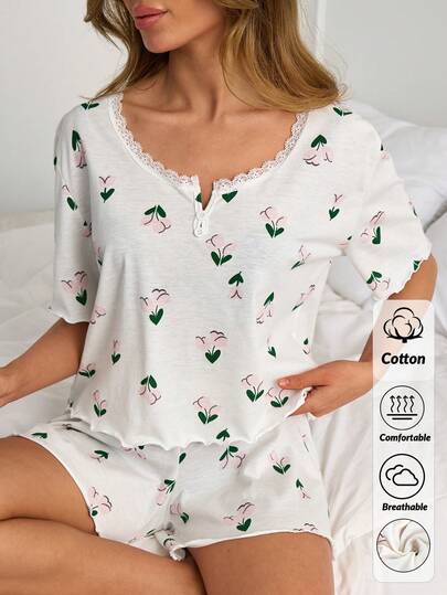 SHEIN Cotton Women 2pcs Minimal Floral Printed Button & Lace Decoration Two Pieces Sleep Tee + Shorts Casual And Cute Pajama Set
