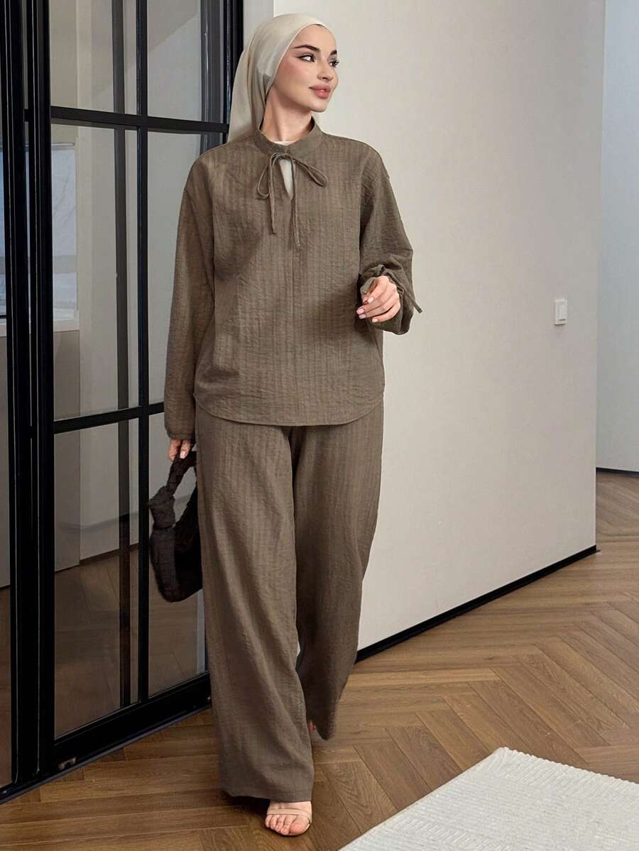 DAZY 女士优雅系领上衣和休闲裤两件套，夏季 - 卡其色 - 查看 1