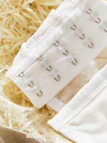 1件新娘纯白蕾丝撞色网纱性感贞洁时尚无肩带胸衣吊带衫 - 白色 - 查看 9