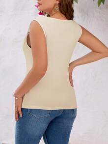 SHEIN Clasi Plus Size Solid Color Round Neck Sleeveless Lace Patchwork Hollow Out Casual Slim Fit Camisole Top, Summer - Apricot - View 2