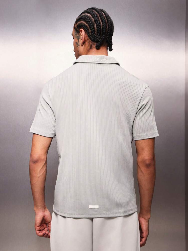 PLAYBOY X SUMWON Geripptes Poloshirt mit Reißverschluss