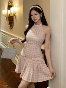 DAZY Đầm cổ yếm xếp ly họa tiết răng cưa màu hồng ngọt ngào dành cho nữ - Hồng - Xem 10