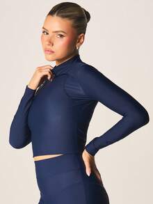 MISSGUIDED 长袖高领露脐上衣，缝线细节设计，带拇指孔，非常适合叠穿和休闲冬季穿着。 - 寶藍色 - 查看 6