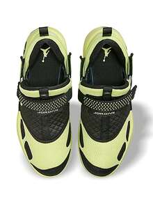 乔丹 Air Jordan Trunner LX 女款运动鞋，吸汗透气，轻便百搭，经典 Logo，纯色设计，易于清洗，速干，适合运动、跑步、日常穿着，黑/绿配色，货号 HQ2164-302 - 黑色/綠色 - 查看 5