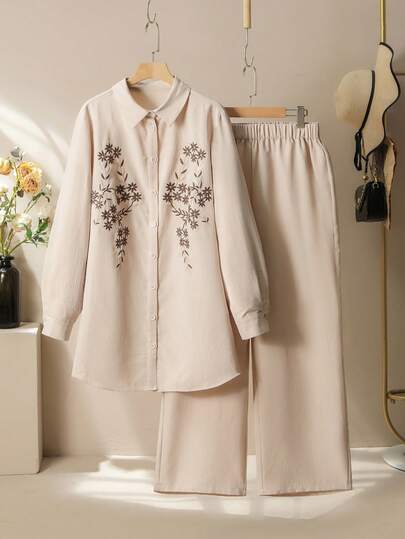 Lacomfia 大码花卉刺绣长袖衬衫和裤子两件套