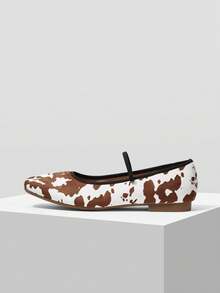 Mnmlis Women's Fashion Commuter Casual Cow Print Flats Valentine's Day - Brown - View 1