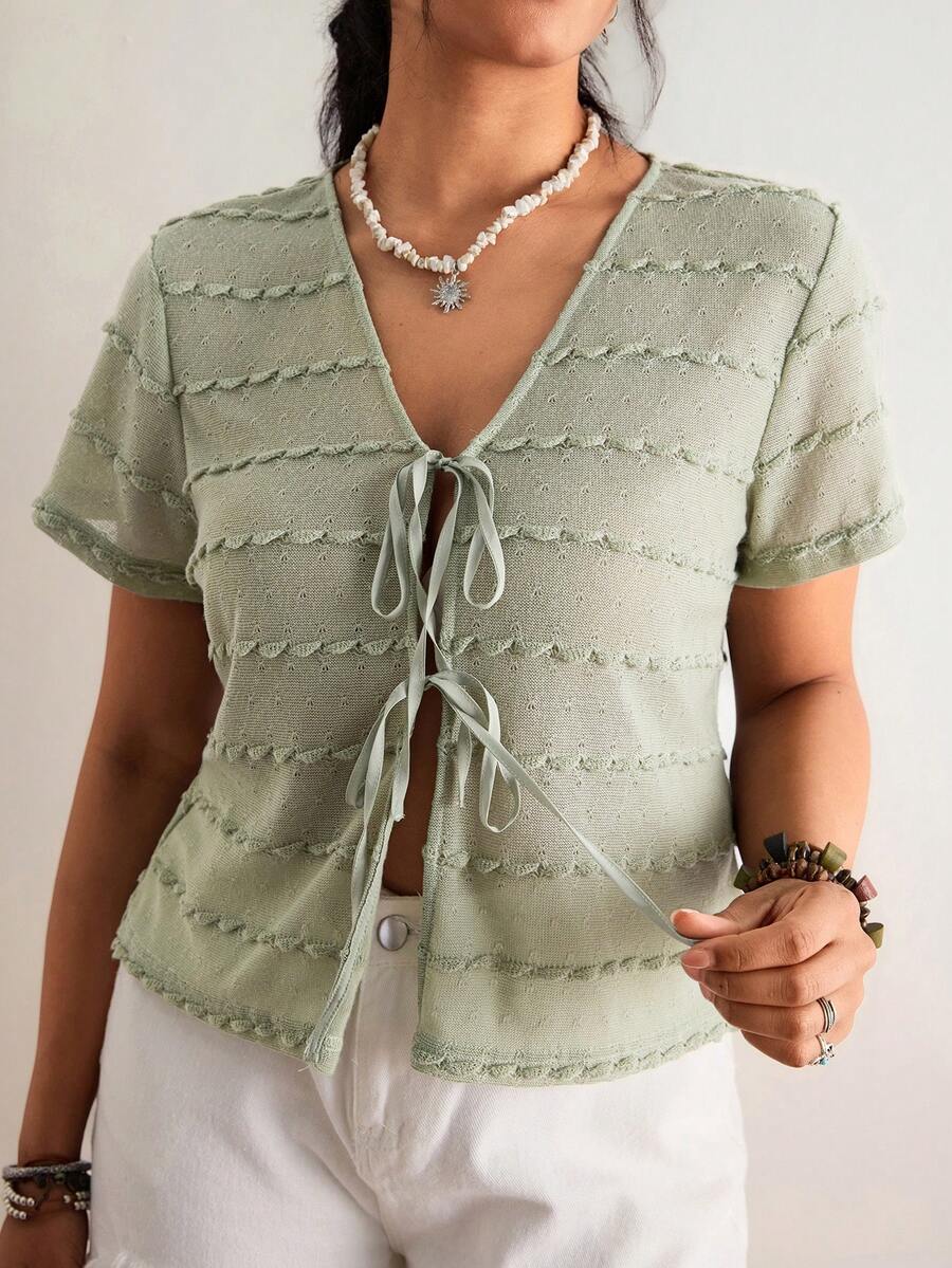 Freevana Blusa casual da donna taglie forti con maniche corte, arricciatura sul davanti e laccio frontale, in colore unito - Verde - Visualizzare 1