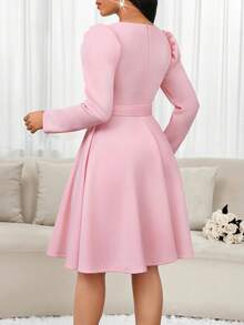 SHEIN Lady 女士优雅纯色收腰中长连衣裙，适合派对穿着 - 粉色 - 查看 3