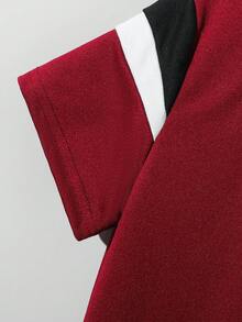 SHEIN 2 pezzi Set di maglietta a girocollo a maniche corte con stampa a contrasto colorato e pantaloncini con vita elastica, stile casual sportivo adatto per ragazzi pre-adolescenti, ideale per autunno, primavera, estate, per uso quotidiano, attività all'aperto, scuola, stile di strada, feste e tempo libero - Rosso - Visualizzare 8