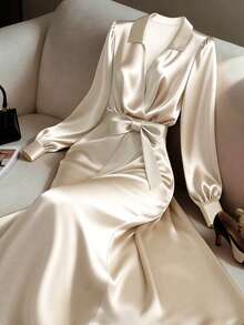 GlowEve CURVE 大码女式优雅休闲通勤日常缎面长袖交叉领长连衣裙，带系带蝴蝶结 - 杏色 - 查看 1