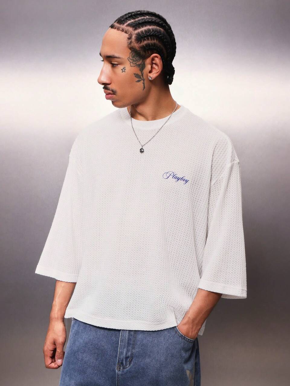 PLAYBOY X SUMWON Camiseta de cuello redondo con manga tres cuartos, textura de gofre, con estampado de logo en la espalda, para uso casual diario