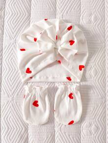 5件套新生儿服装套装，包括荷叶边爱心印花连体衣、长袖连体裤、手套、蝴蝶结帽、襁褓毯，礼盒装 - 白色 - 查看 5