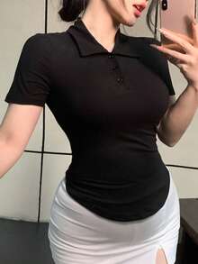 DAZY 女士黑色 Polo 衫基础款 T 恤，优雅百搭，适合音乐节、情人节、婚礼、休闲、通勤、春夏穿着。 - 黑色 - 查看 4